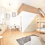 Hidden Gem In With Free Parking Apartment *