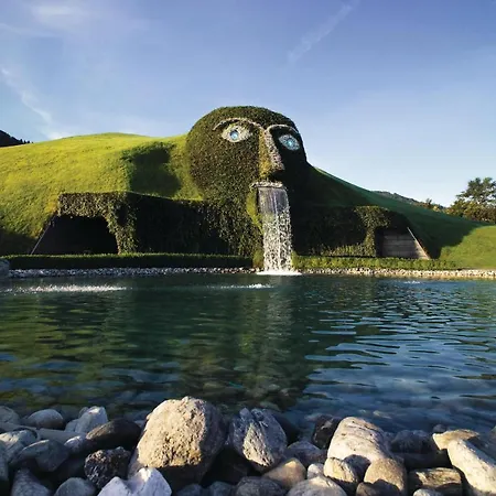 Hidden Gem In With Free Parking *