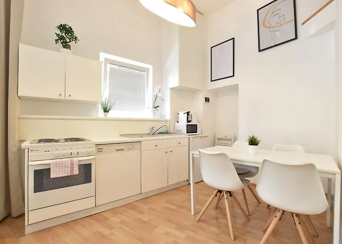 Hidden Gem In With Free Parking Ίνσμπρουκ