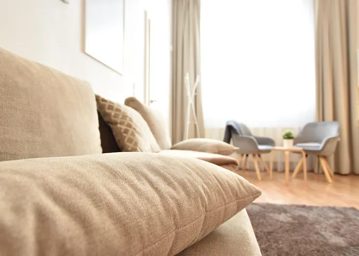 Hidden Gem In With Free Parking *