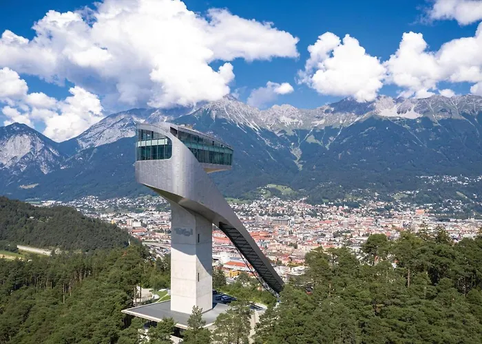 Hidden Gem In With Free Parking *